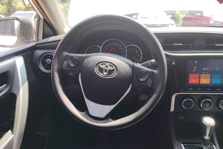 Used Toyota Levin 2017 Revised 185T CVT Elite Edition China V Standard Steering Wheel
