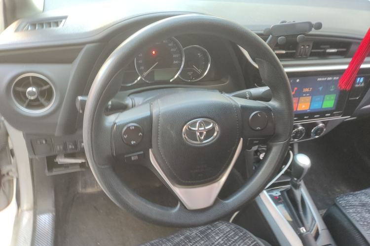 Used Toyota Levin 2017 Revised 185T CVT Elite Edition China V Standard Steering Wheel