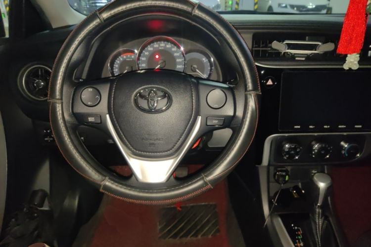 Used Toyota Levin 2017 Revised Version 185T CVT Elite Edition China VI Standard Steering Wheel