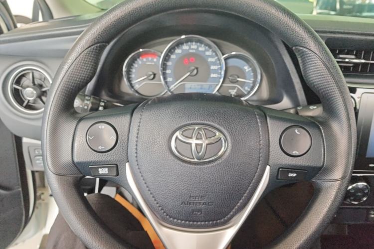 Used Toyota Levin 2017 Revised 185T CVT Elite Edition China V Standard Steering Wheel