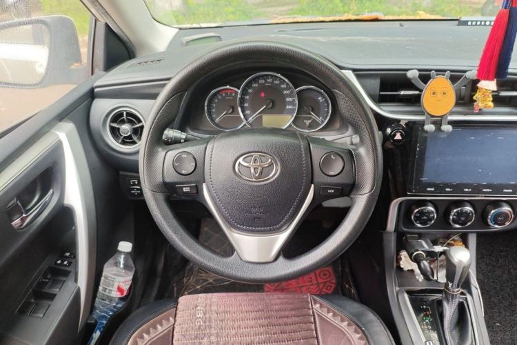 Used Toyota Levin 2017 Revised 185T CVT Elite Edition China V Standard Steering Wheel