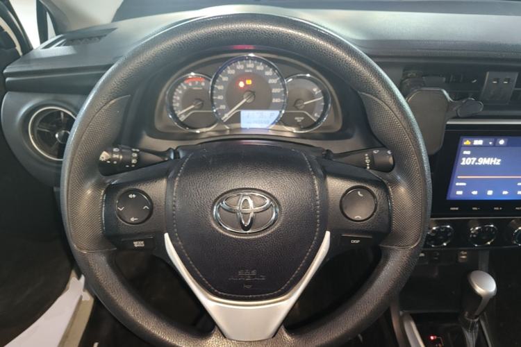 Used Toyota Levin 2017 Revised 185T CVT Elite Edition China V Standard Steering Wheel