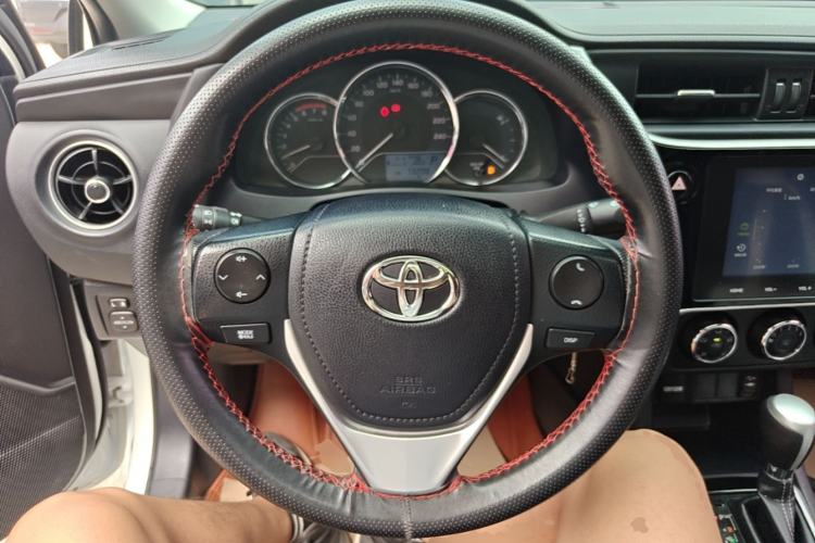 Used Toyota Levin 2017 Revised 185T CVT Elite Edition China V Standard Steering Wheel