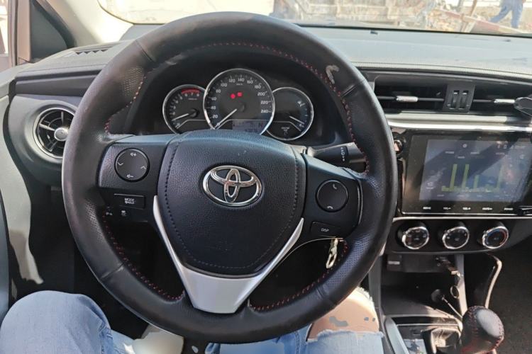 Used Toyota Levin 2017 Revised 185T CVT Elite Edition China V Standard Steering Wheel