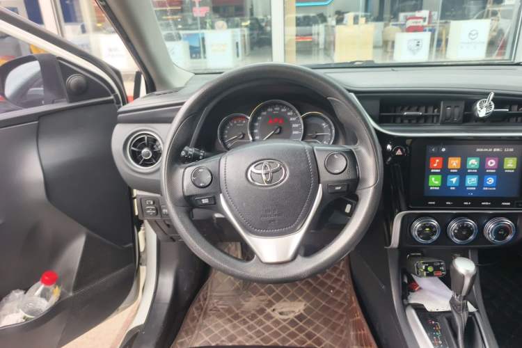 Used Toyota Levin 2017 Revised 185T CVT Elite Edition China V Standard Steering Wheel