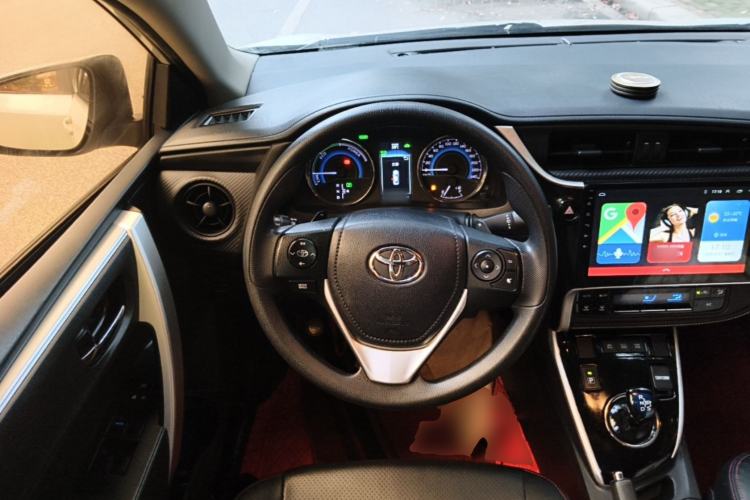 Used Toyota Levin 2017 Revised Dual-Engine 1.8H GS E-CVT Elite Sunroof Version China V Standard Steering Wheel