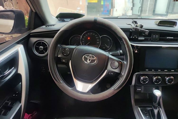 Used Toyota Levin 2017 Revised 185T CVT Elite Edition China V Standard Steering Wheel