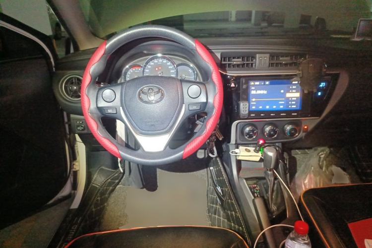 Used Toyota Levin 2017 Revised 185T CVT Elite Edition China V Standard Steering Wheel