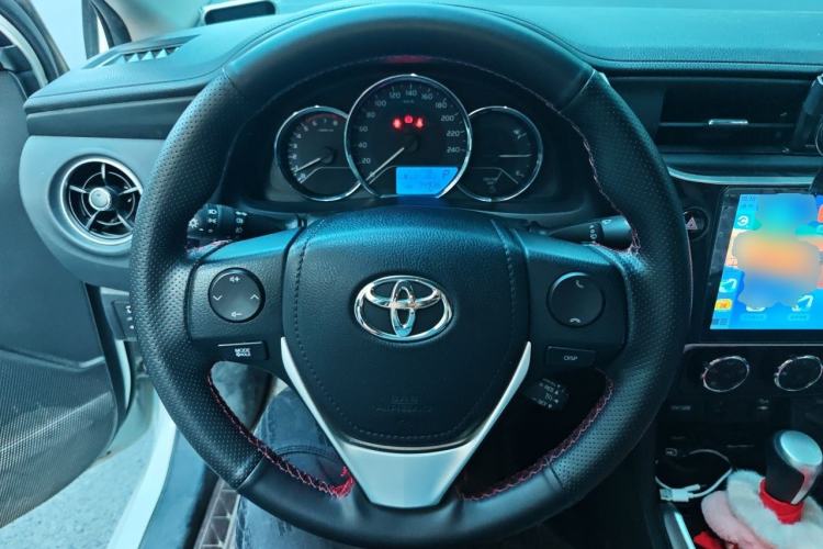 Used Toyota Levin 2017 Revised 185T CVT Elite Edition China V Standard Steering Wheel