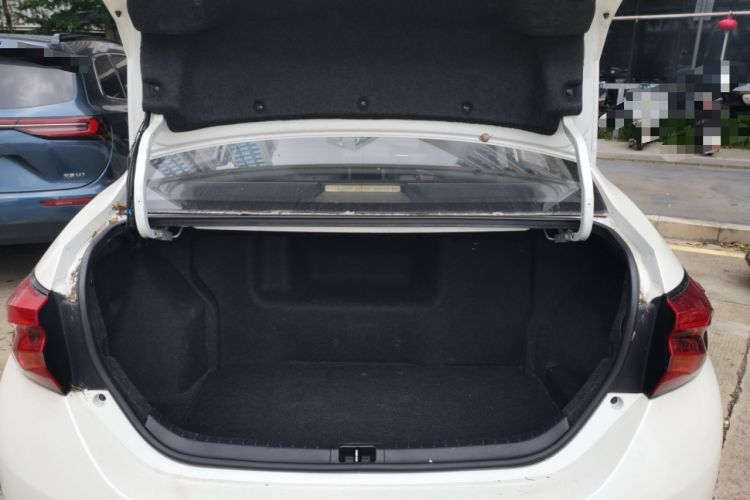 Used Toyota Levin 2017 Revised Dual-Engine 1.8H GS E-CVT Elite Sunroof Version China V Standard Trunk