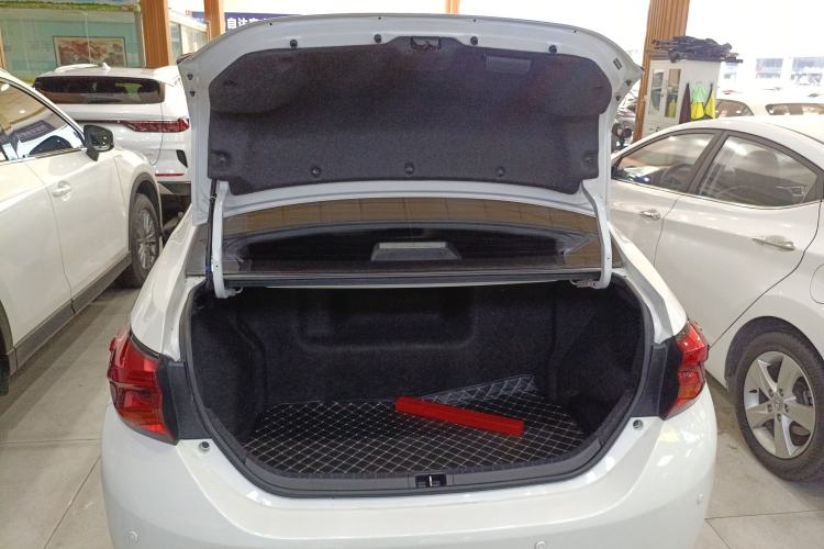 Used Toyota Levin 2017 Revised Dual-Engine 1.8H GS E-CVT Elite Sunroof Version China V Standard Trunk
