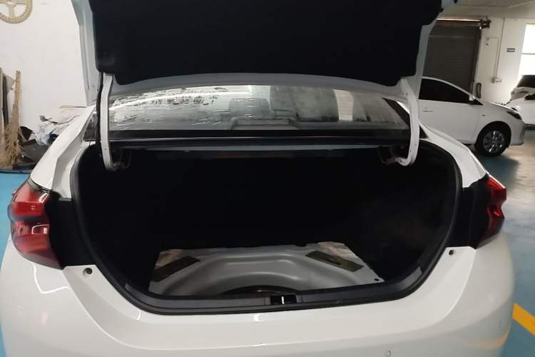 Used Toyota Levin 2017 Revised 185T CVT Elite Edition China V Standard Trunk