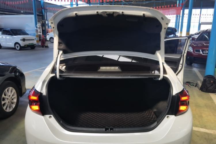 Used Toyota Levin 2017 Revised Version 185T CVT Elite Edition China VI Standard Trunk