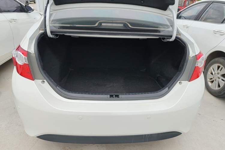 Used Toyota Levin 2017 1.2T G CVT Elite Edition Trunk