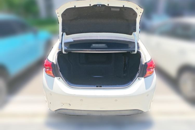 Used Toyota Levin 2017 Revised Dual-Engine 1.8H GS E-CVT Elite Sunroof Version China V Standard Trunk