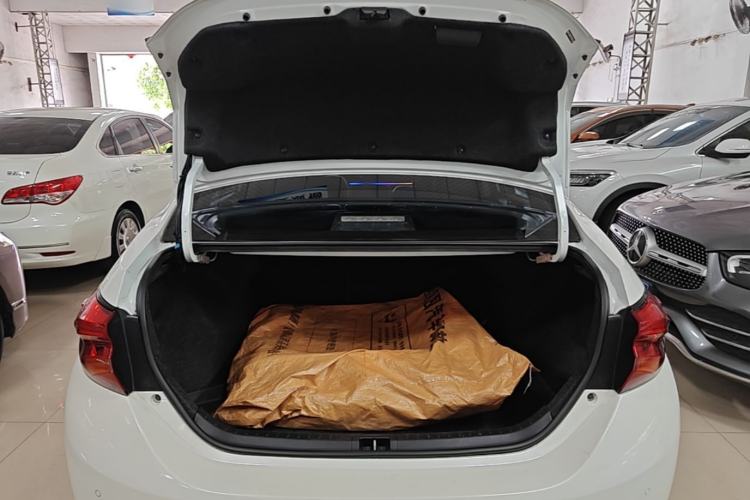 Used Toyota Levin 2017 Revised Version 185T CVT Elite Edition China VI Standard Trunk