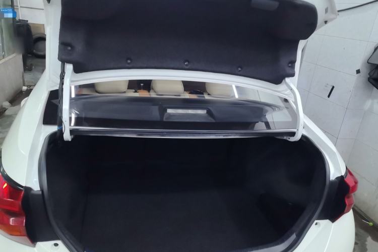 Used Toyota Levin 2017 Revised Version 185T CVT Elite Edition China VI Standard Trunk