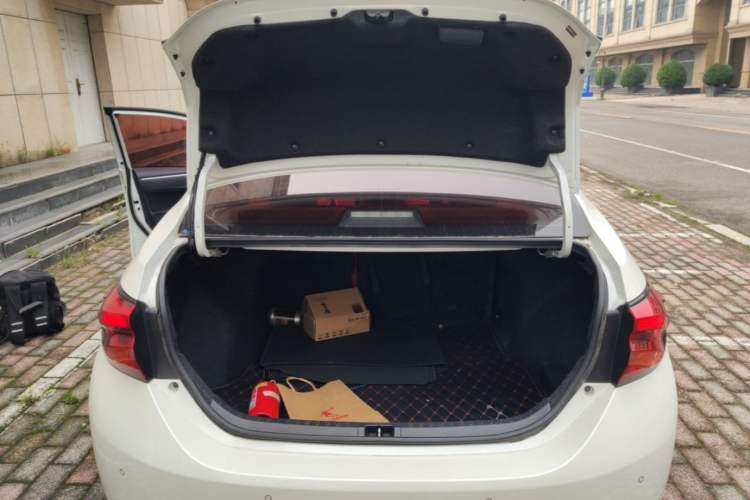 Used Toyota Levin 2017 Revised 185T CVT Elite Edition China V Standard Trunk