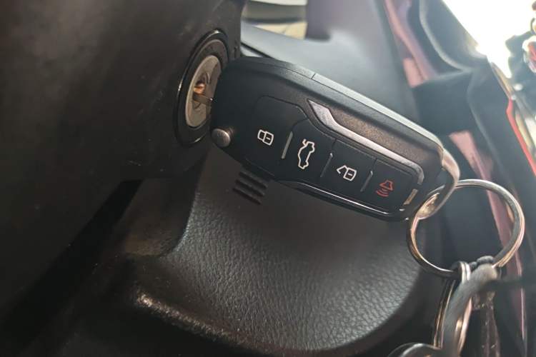 Used Toyota Levin 2017 Revised 185T CVT Elite Edition China V Standard Vehicle Key