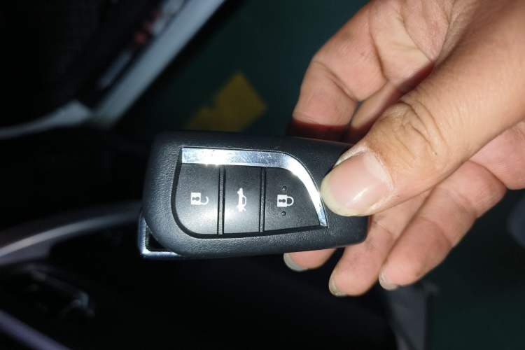 Used Toyota Levin 2017 Revised 185T CVT Elite Edition China V Standard Vehicle Key