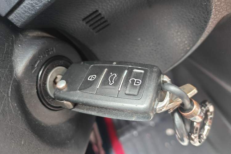 Used Toyota Levin 2017 Revised 185T CVT Elite Edition China V Standard Vehicle Key