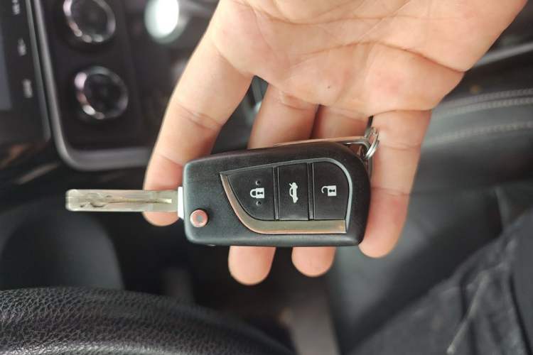 Used Toyota Levin 2017 Revised 185T CVT Leading Edition China V Standard Vehicle Key