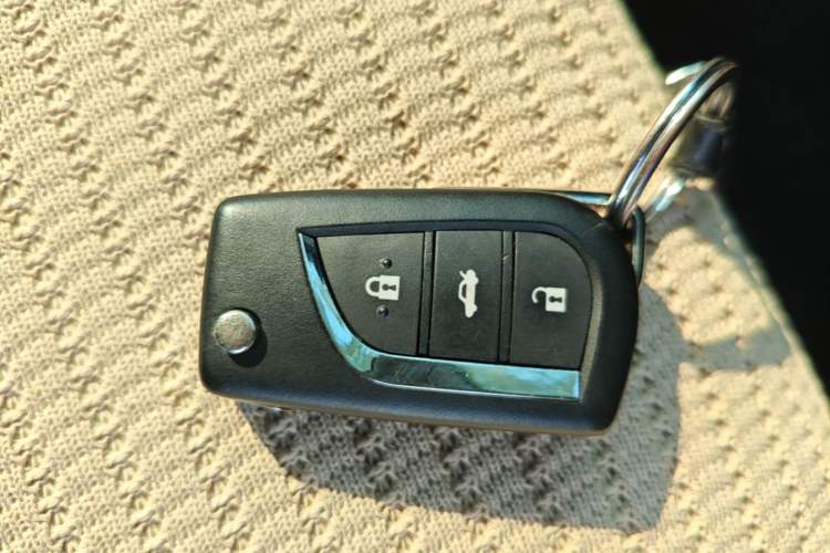 Used Toyota Levin 2017 Revised 185T CVT Elite Edition China V Standard Vehicle Key