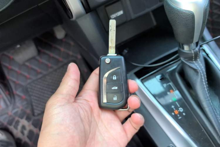 Used Toyota Levin 2017 Revised 185T CVT Elite Edition China V Standard Vehicle Key