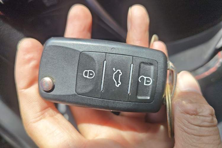 Used Toyota Levin 2017 Revised 185T CVT Elite Edition China V Standard Vehicle Key