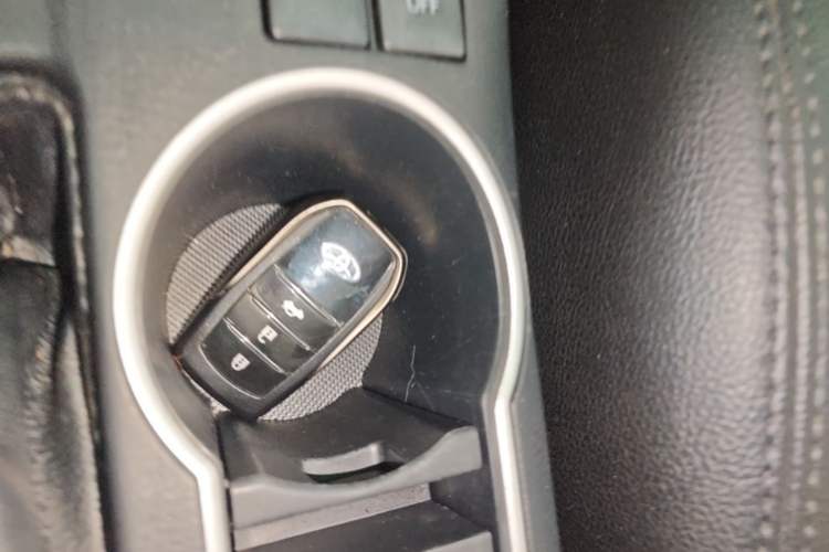 Used Toyota Levin 2017 Revised 185T CVT Elite Edition China V Standard Vehicle Key