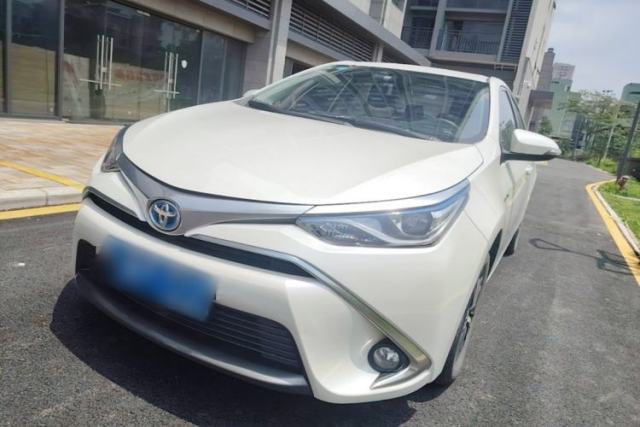 Used Toyota Levin 2017 Revised Dual-Engine 1.8H GS E-CVT Elite Sunroof Version China V Standard