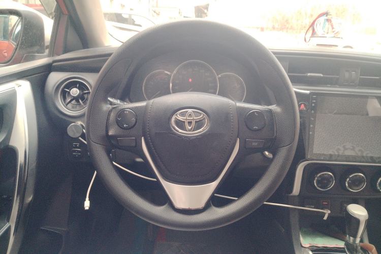 Used Toyota Levin 2017 Revised 185T CVT Elite Edition China V Standard Steering Wheel