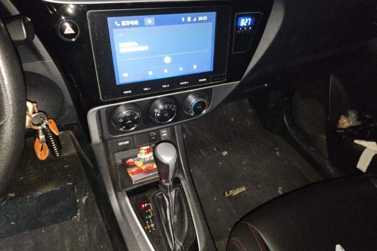 Used Toyota Levin 2018 185T CVT Luxury Edition Audio And AC Panel