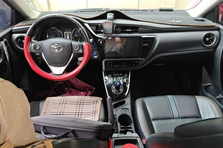 Used Toyota Levin 2018 Dual-Engine 1.8H GS-V E-CVT Prestige Version China V Standard Center Console