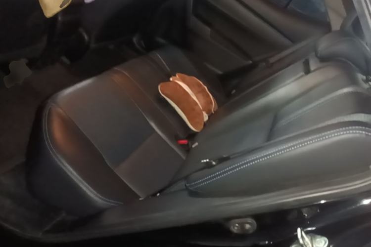 Used Toyota Levin 2018 185T CVT Luxury Edition China V Standard Left Rear Seat