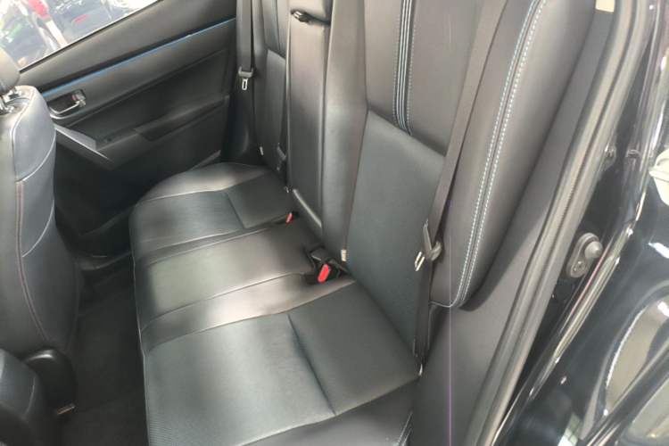 Used Toyota Levin 2018 185T CVT Luxury Edition China V Standard Left Rear Seat