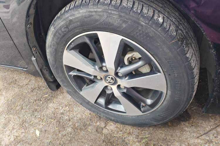 Used Toyota Levin 2018 Dual-Engine 1.8H GS-V E-CVT Prestige Version China V Standard Right Front Wheel Hub