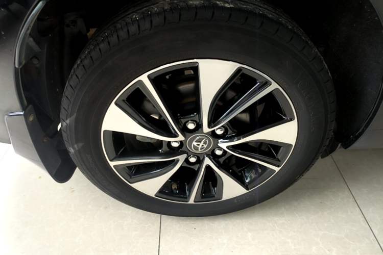 Used Toyota Levin 2018 185T CVT Luxury Edition China V Standard Right Rear Wheel Hub