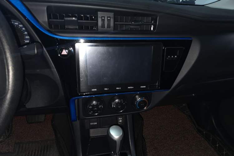 Used Toyota Levin 2018 185T CVT Prestige Version China VI Standard Audio And AC Panel