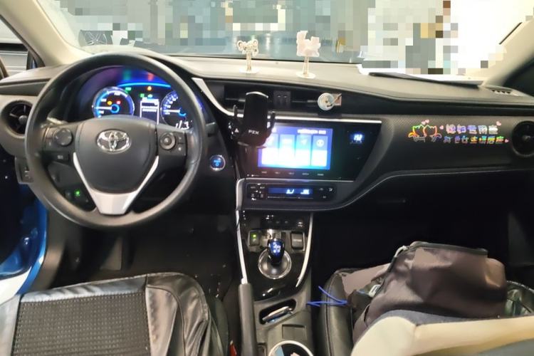 Used Toyota Levin 2018 Dual-Engine 1.8H GS-V E-CVT Prestige Version China VI Standard Center Console