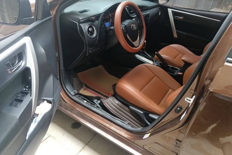 Used Toyota Levin 2018 185T CVT Luxury Edition Driver Seat