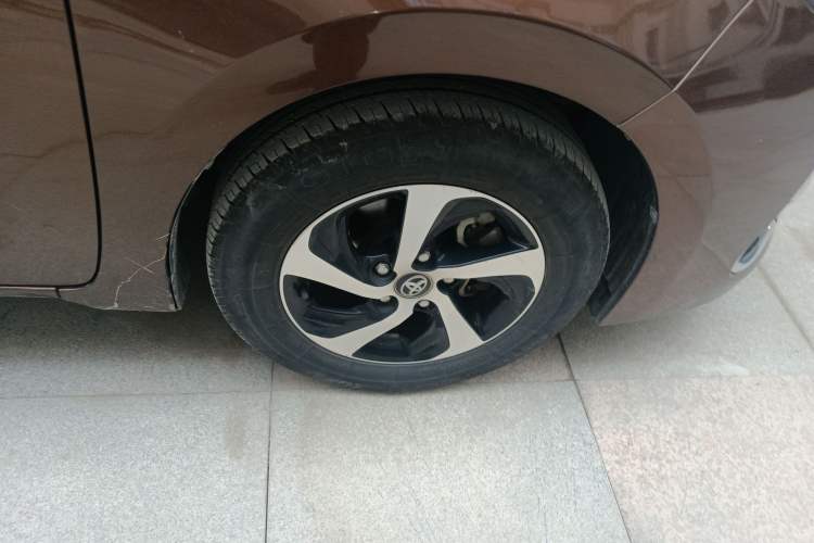 Used Toyota Levin 2018 185T CVT Luxury Edition Right Front Wheel Hub