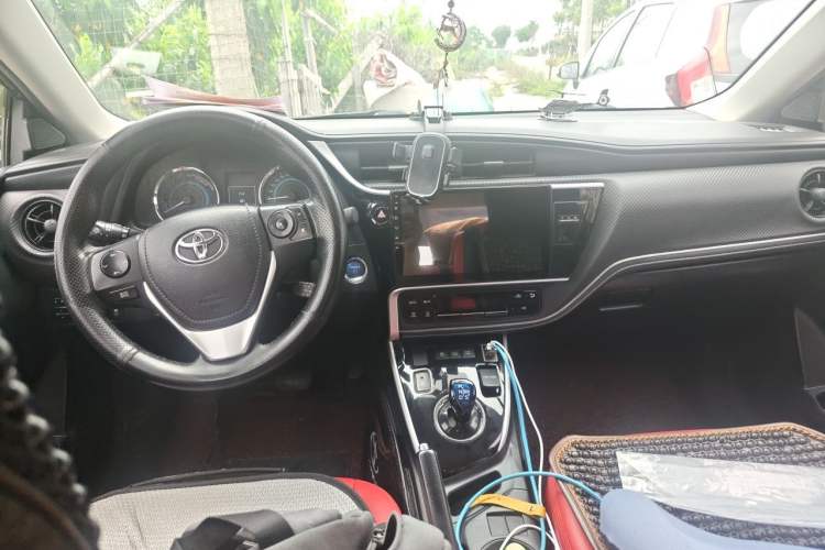Used Toyota Levin 2018 Dual-Engine 1.8H GS-V E-CVT Prestige Version China V Standard Center Console