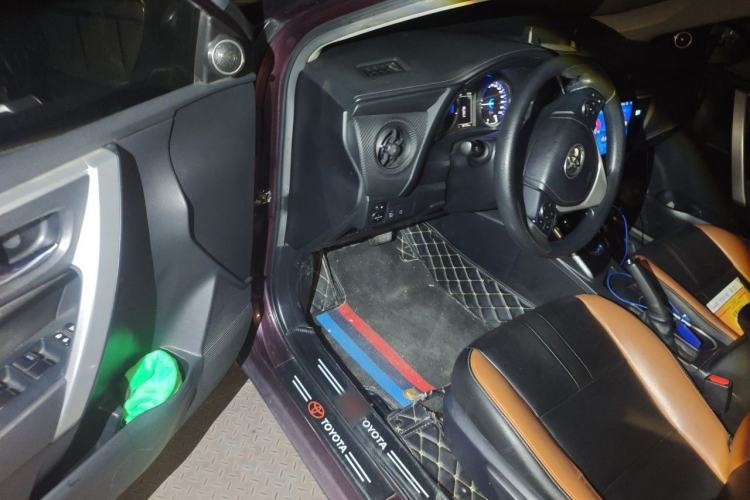 Used Toyota Levin 2018 Dual-Engine 1.8H GS-V E-CVT Prestige Version China V Standard Driver Seat