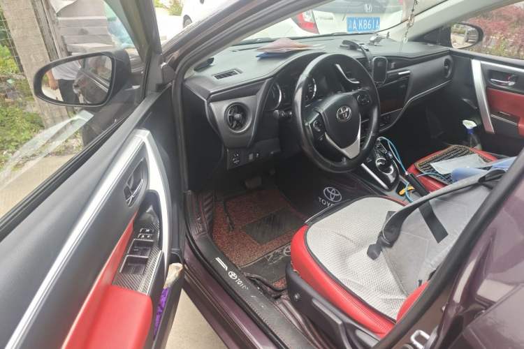 Used Toyota Levin 2018 Dual-Engine 1.8H GS-V E-CVT Prestige Version China V Standard Driver Seat