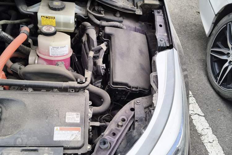 Used Toyota Levin 2018 Dual-Engine 1.8H GS-V E-CVT Prestige Version China V Standard Engine Bay Left