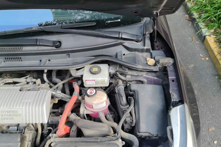 Used Toyota Levin 2018 Dual-Engine 1.8H GS-V E-CVT Prestige Version China V Standard Engine Bay Left