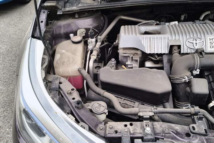 Used Toyota Levin 2018 Dual-Engine 1.8H GS-V E-CVT Prestige Version China V Standard Engine Bay Right