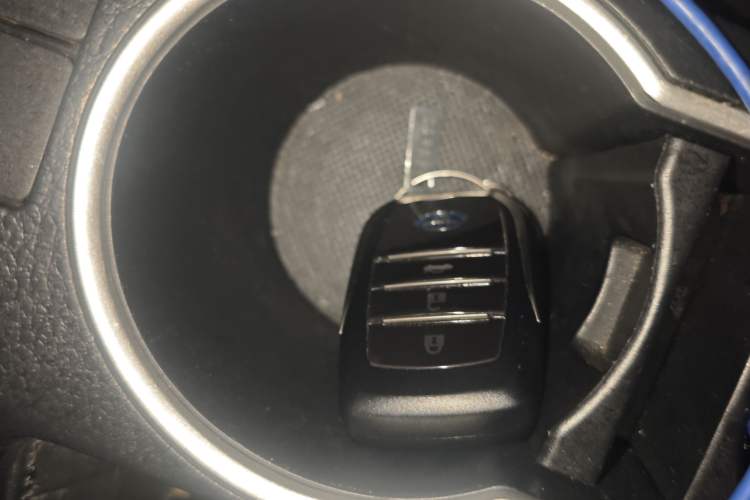 Used Toyota Levin 2018 Dual-Engine 1.8H GS-V E-CVT Prestige Version China V Standard Vehicle Key