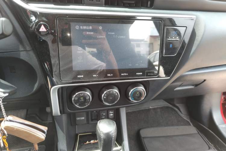 Used Toyota Levin 2018 185T CVT Luxury Edition Audio And AC Panel